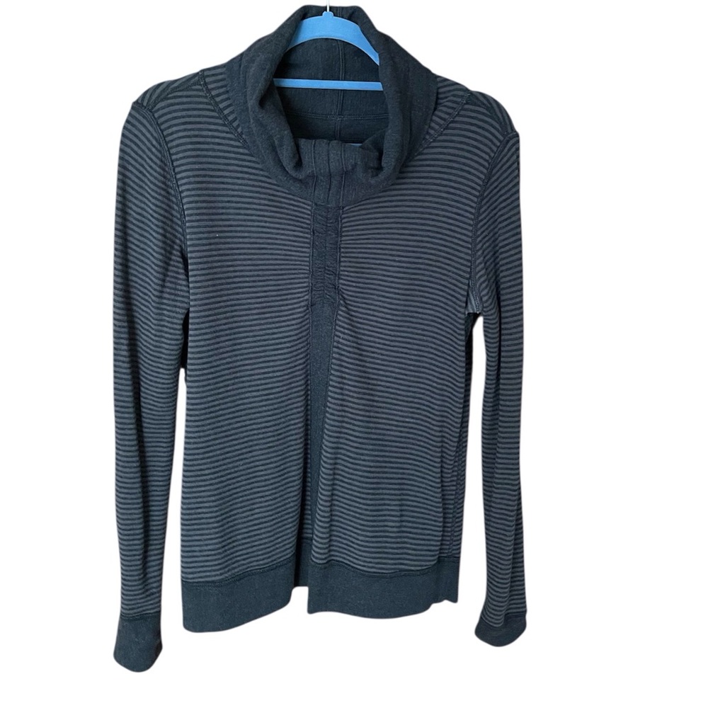 Lululemon Reversible Cowl Neck Sweatshirt Size 6
